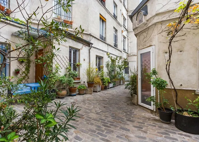 Apartment Authentic - 2p - Canal Saint-martin *