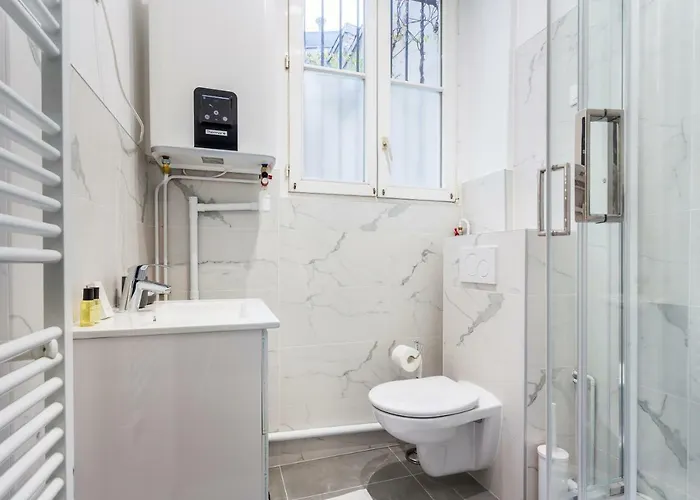 Apartment Authentic - 2p - Canal Saint-martin